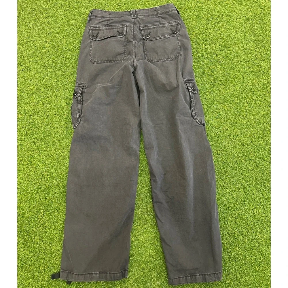 American Eagle Outfitters casual choice silhouette